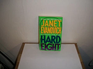 Stephanie Plum Novels: Hard Eight 8 by Janet Evanovich (2003, Paperback) PB3 - Picture 1 of 1