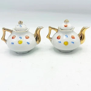 Occupied Japan Set of 2 Mini Teapots with Gold Trim - Picture 1 of 6