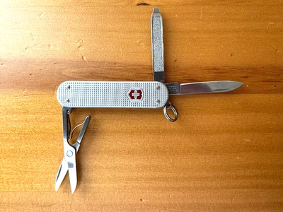 Victorinox 瑞士军刀经典 SD Alox 银色金属 58 毫米 完好 — 第 1/4 张图片