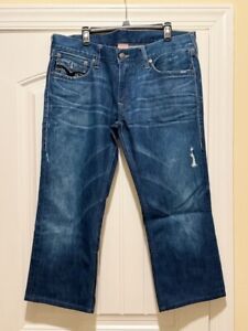 True Religion Men's Jeans Size 38x32 Distressed 
