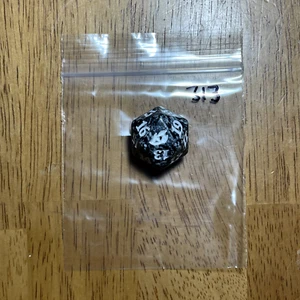 🎲MTG d20 Spindown Life Counter die dice Ikoria: Lair of Behemoths IKO Black 313 - Picture 1 of 1