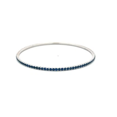 3.82 Carat Round Brilliant Sapphire 18 Karat White Gold Bangle Bracelet Foto 1 de 4
