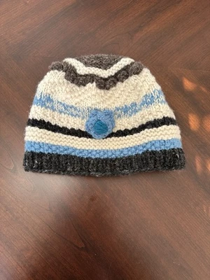 Gorro Fair Traide para mujer de lana merino talla única hecho a mano en Nepal nuevo con etiquetas Foto 1 de 3