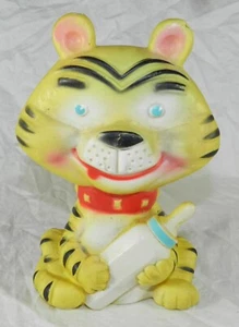 Vintage Squeak toy by Alan Jay Clarolyte - Baby Tiger with bottle - Picture 1 of 8