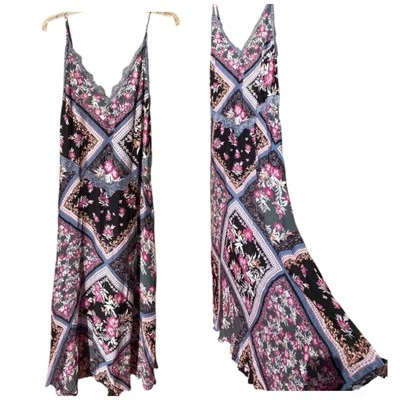 Платье макси-слип Free People Intimate Fairy Lace с v-образным вырезом графитовое комбинированное коттедж - Изображение 1 из 4