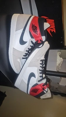 Jordan 1 Retro Gris Humo Alto Claro Talla 10.5 DS 555088-126 Foto 1 de 4