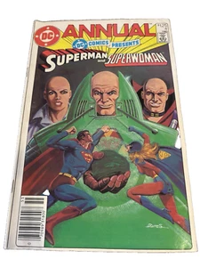 DC Comics presenta l'annuale 1985 #4 Superman e Superwoman - Foto 1 di 3