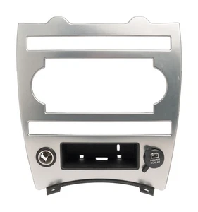 2005-2008 Jeep Grand Cherokee Climate Control Center Dash Bezel Model X35008103 - Picture 1 of 4