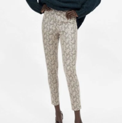 Pantalones ajustados Zara beige negro estampado de serpiente cintura elástica XS Nuevos Foto 1 de 4