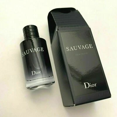 DIOR SAUVAGE Colonge Masculino Eau de Toilette 10 ml/0,34 fl oz Mini Garrafa Splash Viagem NOVO - Imagem 1 de 4