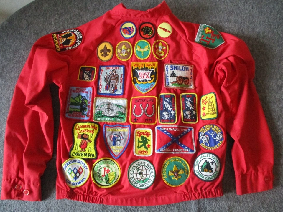 VINTAGE 1970s-80s BOY SCOUT JACKET w/39 PATCHES TALON ZIPPER- Sz 16 (MENS SMALL) - Image 1 of 4