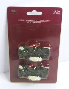 Stone Walls w Red Birds 2 Pieces Santa's Workshop Christmas Village Diorama NOS - Picture 1 of 2