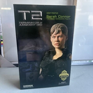 SIDESHOW EXCLUSIVE 1/6 T2 TERMINATOR 2 JUDGMENT DAY SARAH CONNOR 12" FIGURE - Picture 1 of 12
