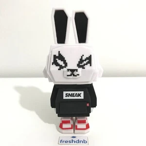 Sneak Energy - The Sneak Bitbunny Toy - Limited Edition Figure + Collectors Box - Picture 1 of 13