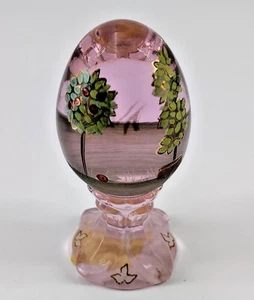 Fenton handbemaltes Ei rosa Glas mit Blumen signiert - Bild 1 von 8
