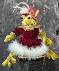 Vintage, peluche, principessa rana su cuscino, mensola seduta decorazione - Foto 1 di 12