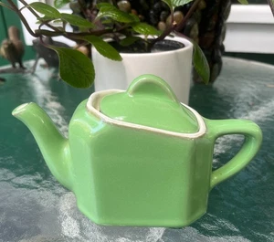Vintage HALL Single Serve JADEITE GREEN Art Deco Teapot - Picture 1 of 12