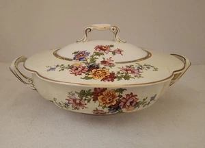 Plato de servir cubierto floral de jazmín Johnson Bros. Pareek Tureen bonito - Imagen 1 de 10