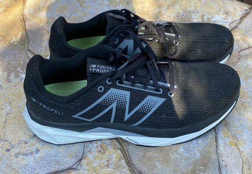 Scarpe New Balance FuelCell Propel V5 da uomo 12 D NB sneakers da corsa MFCPRLB5 usate in ottime condizioni