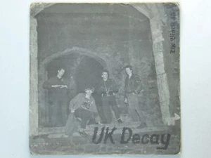UK Decay: The Black 45 e.p 1980 UK 1st Press 7" - Imagen 1 de 7