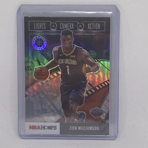 2019-20 Hoops Premium Zion Williamson Rookie Lights Camera Action Silver Prizm - Bild 1 von 4