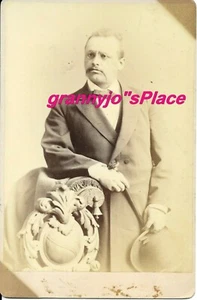 Foto de gabinete de 1881, caballero desconocido, letrero a Von Sternberg de Jac Deguy - Imagen 1 de 2