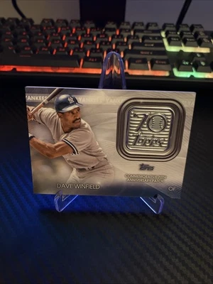2021 Topps Update Series Dave Winfield #T70P-DW 70th Anniversary Logo Patch - Image 1 of 2