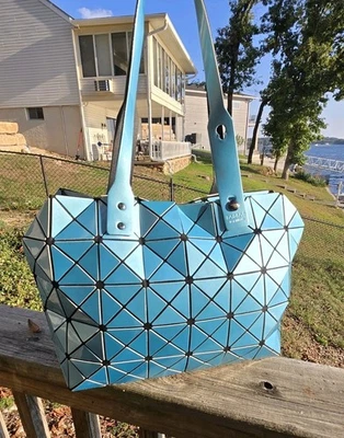 Bolso de Mano Baobao Issey Miyake RARO Descatalogado Azul Excelente Estado  Foto 1 de 4