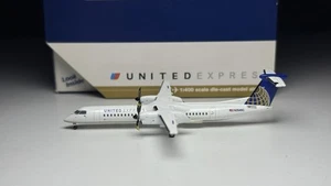 Gemini Jets 1:400 United Express DHC-8Q-402 N354NG - Picture 1 of 5