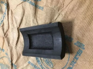 Honda QA50/Z50A/Z50M/Tankpolster Gummi, original, NOS, 17613-045-000 - Bild 1 von 2