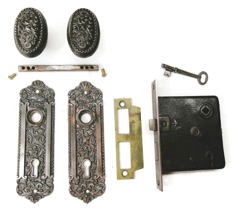 Antiguo Juego de Puerta Victoriano/Eastlake Placa Trasera Perilla Cerradura Mortaja Llave Recuperada Foto 1 de 4