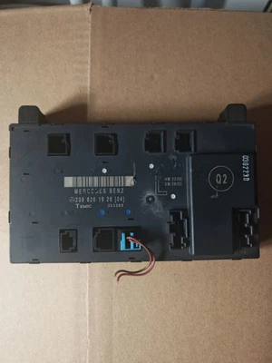 Mercedes Benz Steuergerät Tür Modul Türsteuergerät Links OEM  A2098201926 - Bild 1 von 2