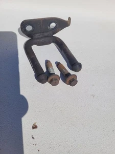 04-06 JAGUAR XJ8 REAR LEFT EXHAUST MUFFLER HANGER MOUNT SUPPORT BRACKET OEM - Bild 1 von 4