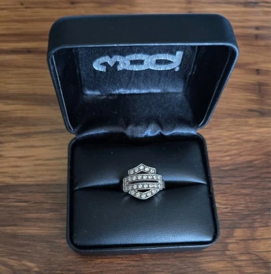  Women's Harley-Davidson ® Bar Shield Ring Sterling Silver 223 / HDR0378 Size 5 - Image 1 of 3