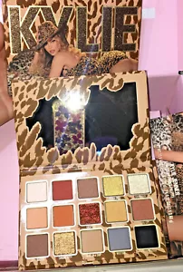 KYLIE COSMETICS On The Wild Side EYE SHADOW PALETTE Jenner LEOPARD COLLECTION - Picture 1 of 4