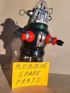 Tin Toy 1956 ROBBIE ROBOT SPARE PART; RIGHT ROBOT HAND (PLASTIC). - Foto 1 di 3
