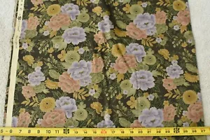 Von 1/2 Yd, Orientalische Blumen mit Metallic-Gold auf Dunkelbraun, Quilt Gate, P4688 - Bild 1 von 6