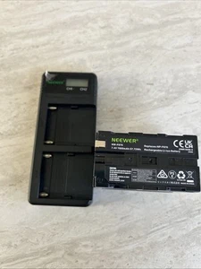 NEEWER Dual USB Fast Charger with x 7800mAh NP-F970 Replacement Batterie - Picture 1 of 5