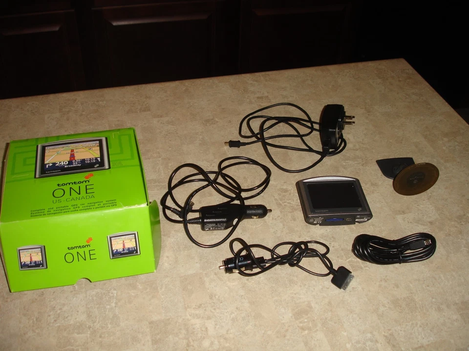 TomTom ONE 4N00.004.2 n14644 GPS Portable Unit w/ US Canada Map - Image 1 of 1