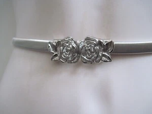 Cinturón de cintura de metal de 26" para mujer delgado plateado serpiente hebilla de flor rosa - Imagen 1 de 10