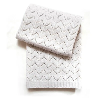 Manta de bebé Esteffi Fan Stitch mezcla de lana 30x40" Foto 1 de 2