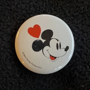 Vintage WALT DISNEY PRODUCTIONS MICKEY MOUSE Pinback Button SELTEN SAMMLERSTÜCK - Bild 1 von 3