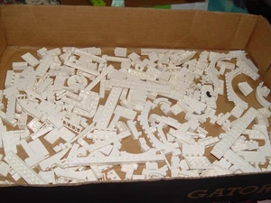 Lego Bulk Lot verschiedene weiße Steine Stck. Stücke 13,5 Unzen - Bild 1 von 2