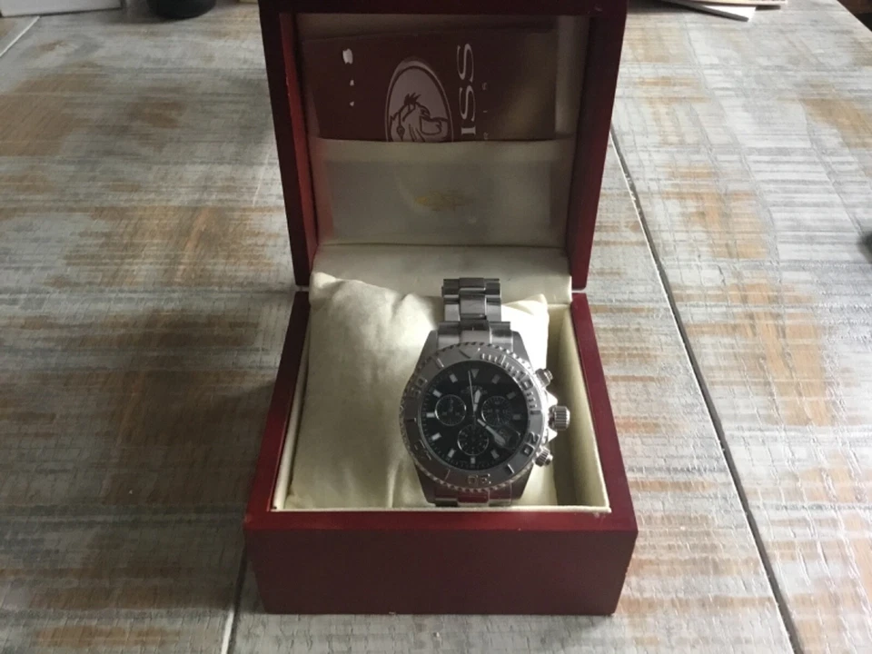 Reloj Oniss Hombre Esfera Negra Tono Plateado Acero Inoxidable ON475M Sumersión 300m Foto 1 de 4