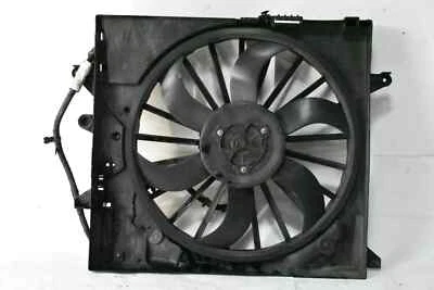 04-09 Conjunto de ventilador de refrigeración del radiador del motor Jaguar XJ8 VDP X350 2W938C607BE OEM Foto 1 de 4
