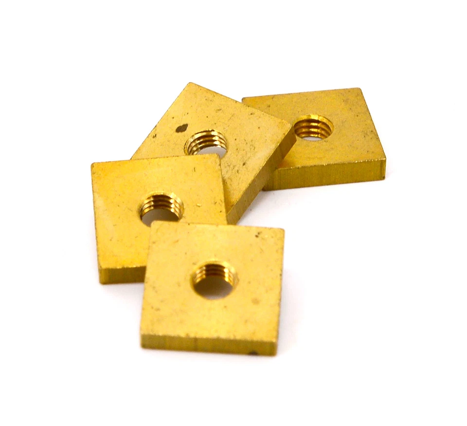 MAUI 4x Nutensteine M5 Finnenplättchen US BOX Windsurf Surfbrett Surfboard Finne N1