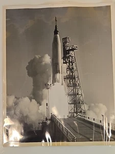 Original 8 x 10 NASA Photographs Mercury Astronaut Schirra Rocket Launch - Picture 1 of 2