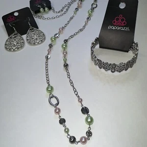 Schmuck Set Paparazzi 2 Ohrringe Halskette, Armband Klapper Chic Mod Strand - Bild 1 von 13