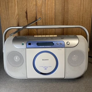 SONY CFD-E100 Boombox CD CD-R/RW Playback Radio Cassette-Corder FULLY TESTED - Picture 1 of 19