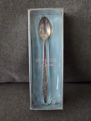 Vintage Oneida Community Silver Plate Baby Spoon New In Box Gift - Image 1 of 4
